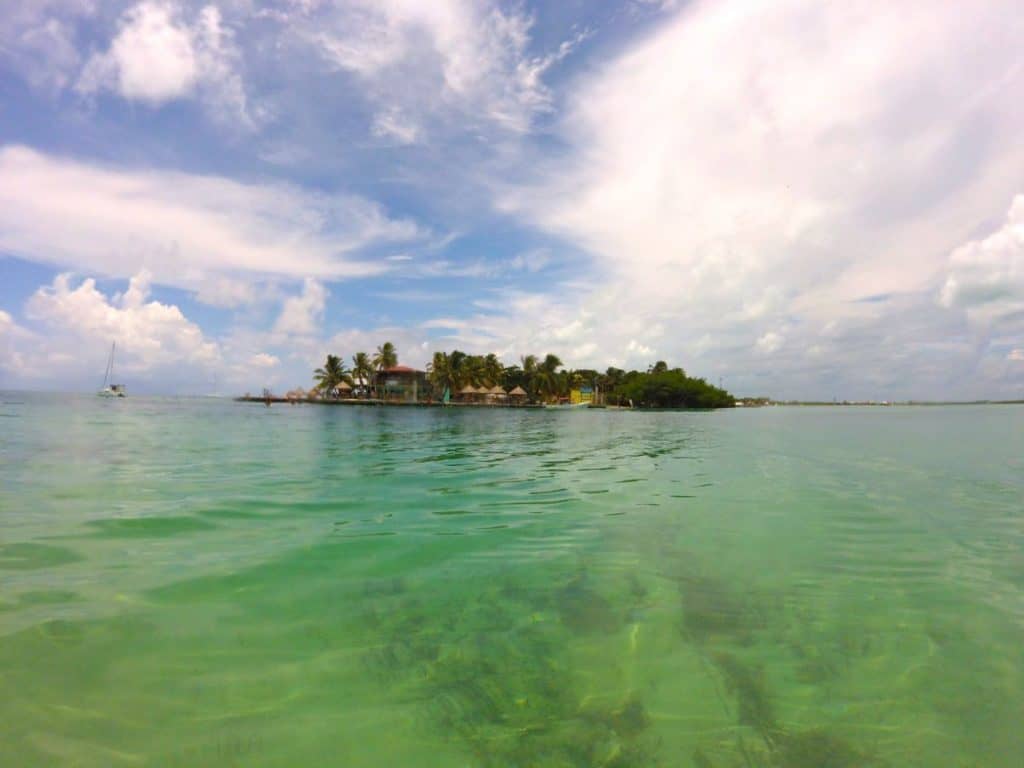 Die Insel Caye Caulker in der Karibik in Belize