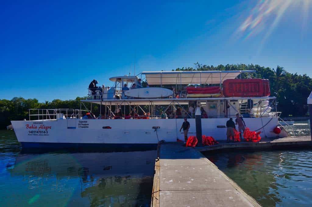 Das Boot von Bahía Alegre auf dem Weg zu den Islas Marietas