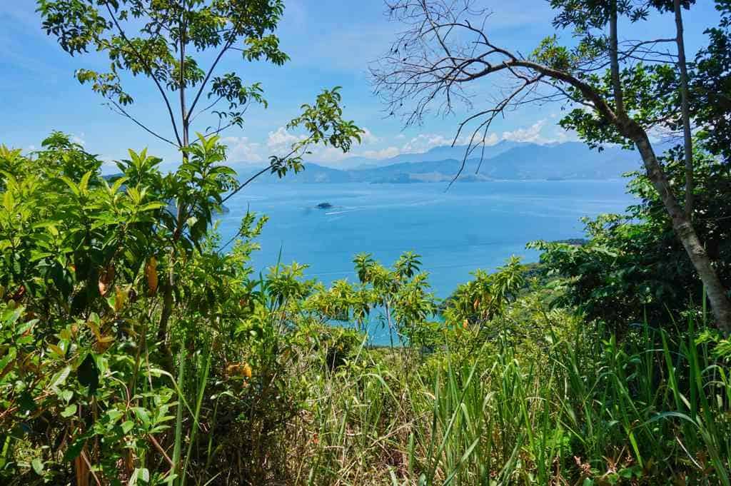 Routen zu Aussichtspunkten und Stränden auf der Ilha Grande
