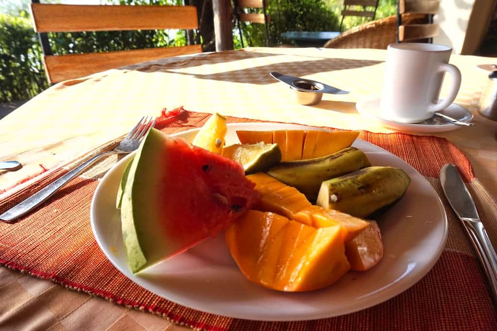 Typische tropische Früchte in Kenia.