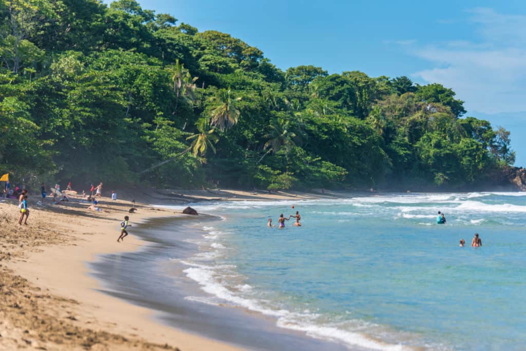 Playa Cocles in Puerto Viejo im Süden von Costa Rica.