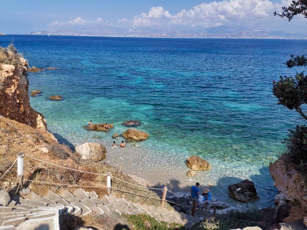 Geheimtipp für einschönen Strand in Paros ist der Secret Beach bei Piso Livadi.