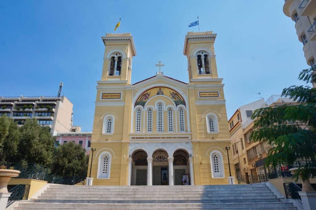 Die Heilige Kirche von Agios Spyridon in Piraeus