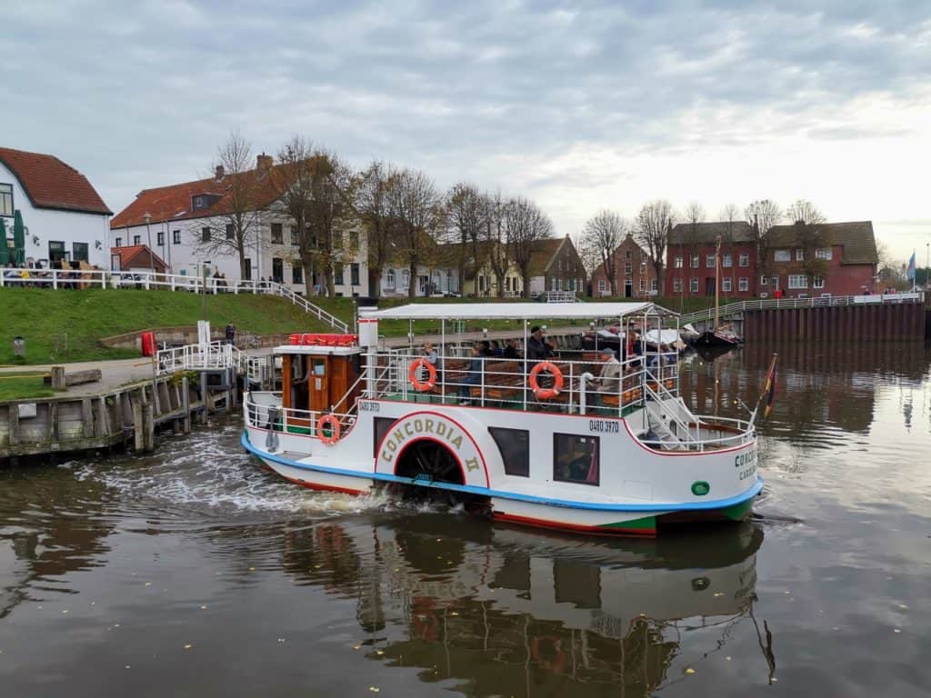 Dampfer Concordia in Carolinensiel.