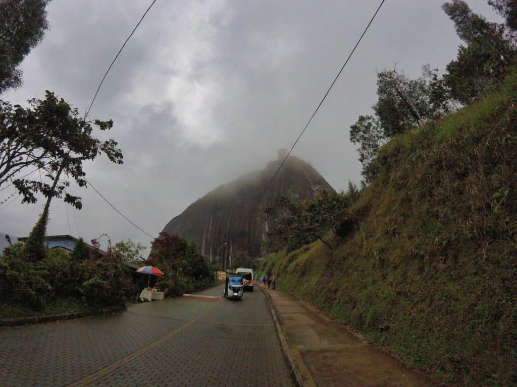 Der Piedra El Penol ist der Fels von Kolumbien in Guatapé.
