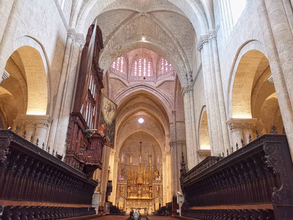 Die Kathedrale von Tarragona von innen