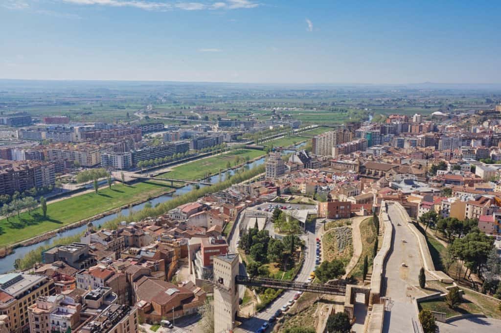 Ausblick auf die Stadt Lleida in Katalonien.