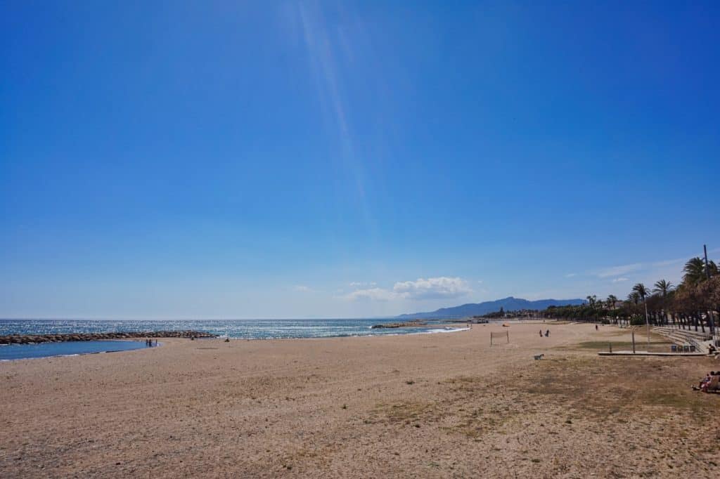 Strand Platja de la Llosa an der Costa Dorada bei Cambrils.