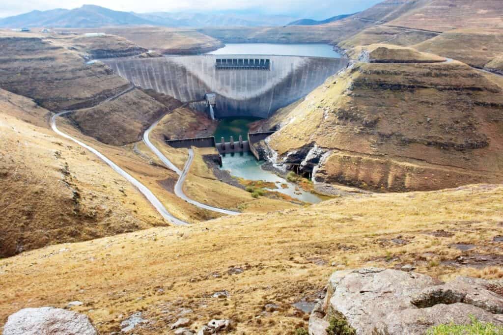 Staudamm in Lesotho im südlichen Afrika