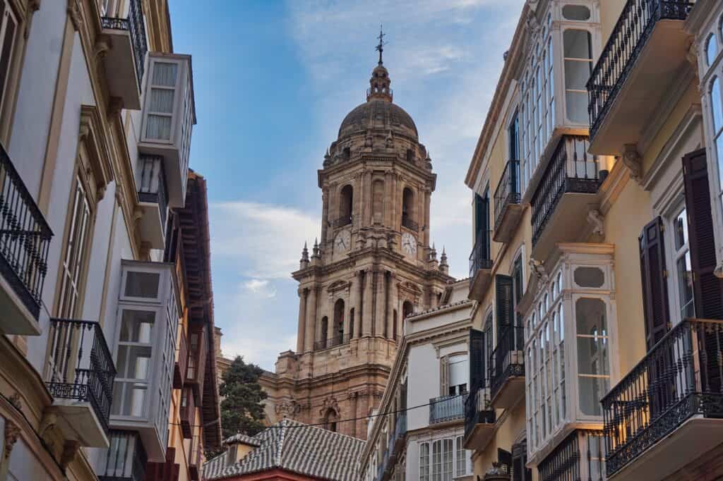 Historische Gebäude in der Altstadt von Malaga.
