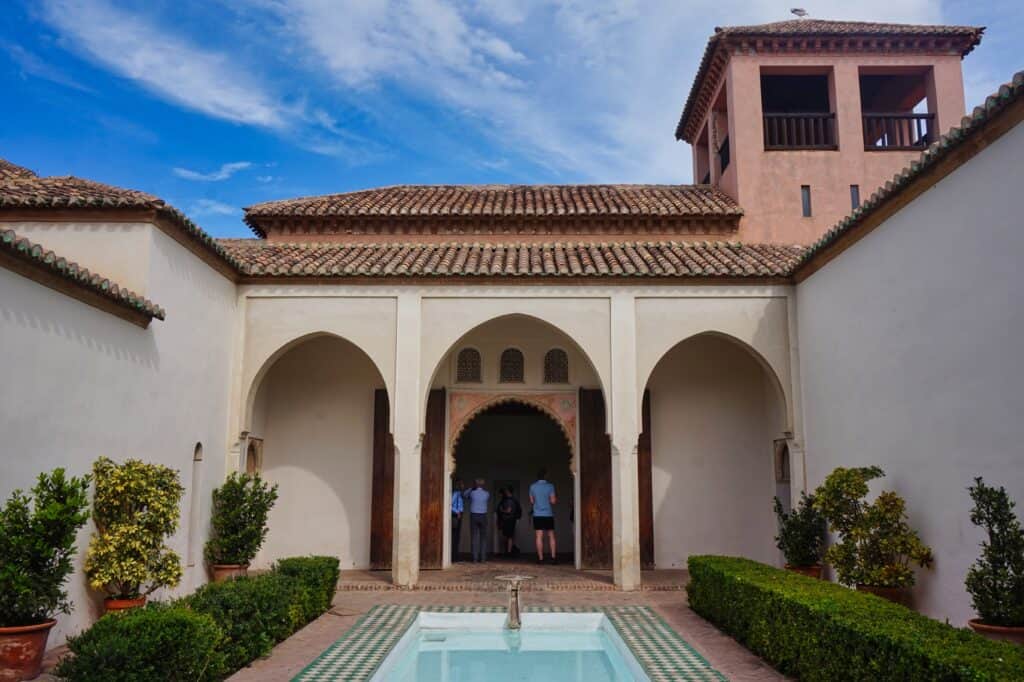 Palast in der Festung Alcazaba in Malaga, Andalusien.