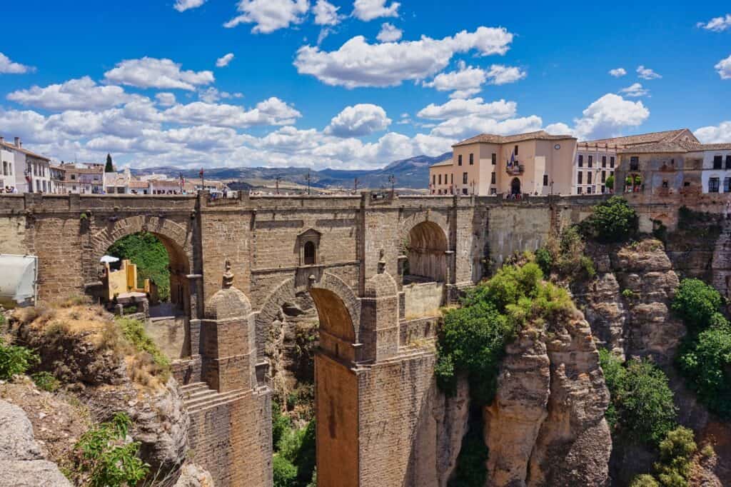 Puente Nuevo, die neue Brücke von Ronda, verbindet die Altstadt mit der neuen Stadt.