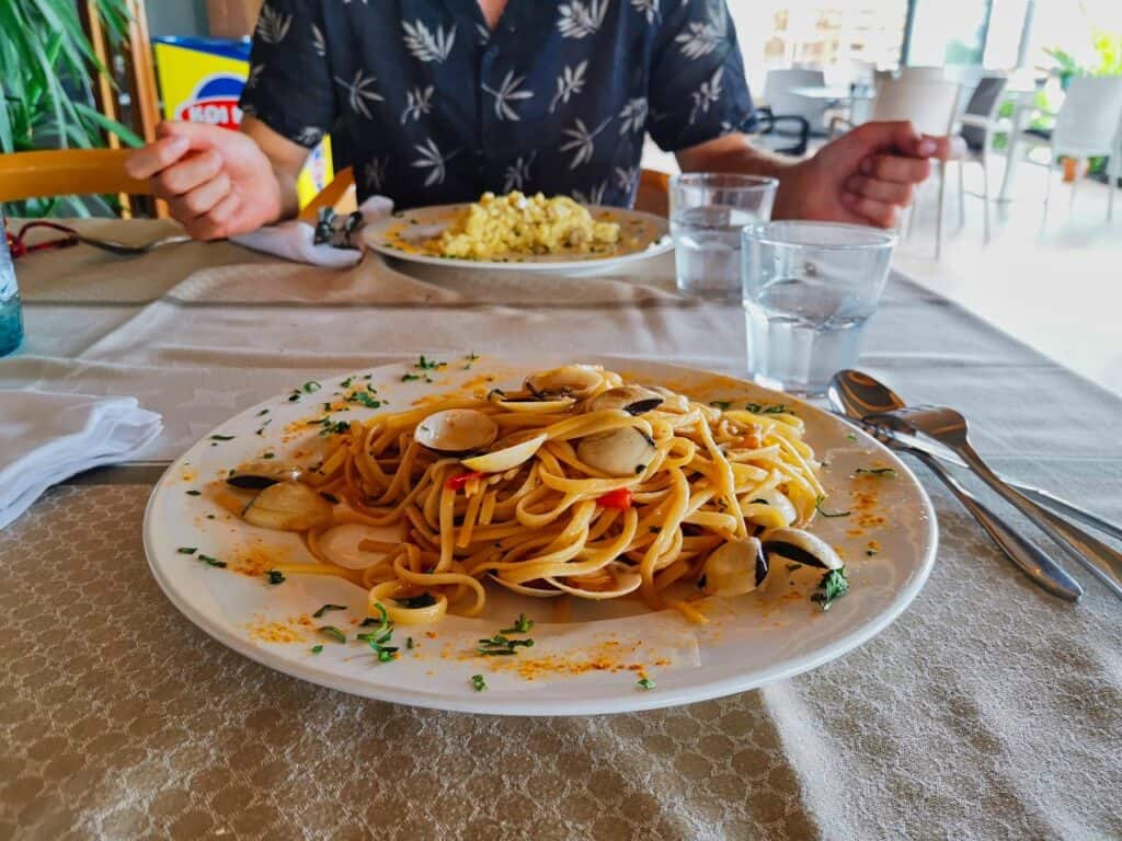 Pasta mit Muscheln im Verona Restaurant in Durres Albanien