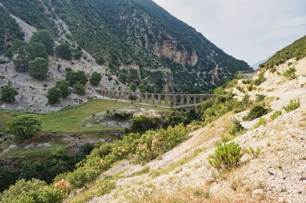 Ali Pasha Brücke in der Nähe von Tepelena in Albanien.