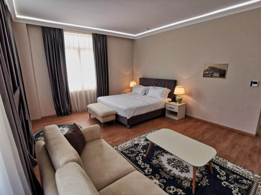 Suite im Hotel Colombo in Berat, Albanien.