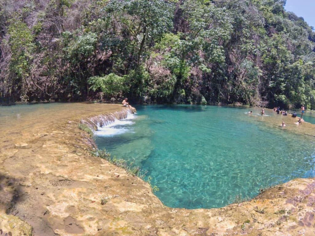 Natürliche Pools in Semuc Champey bei Lanquin in Guatemala