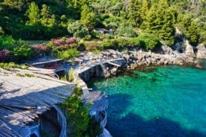 Der Kico Beach ist einer unserer liebsten Strände in Himarë Albanien.