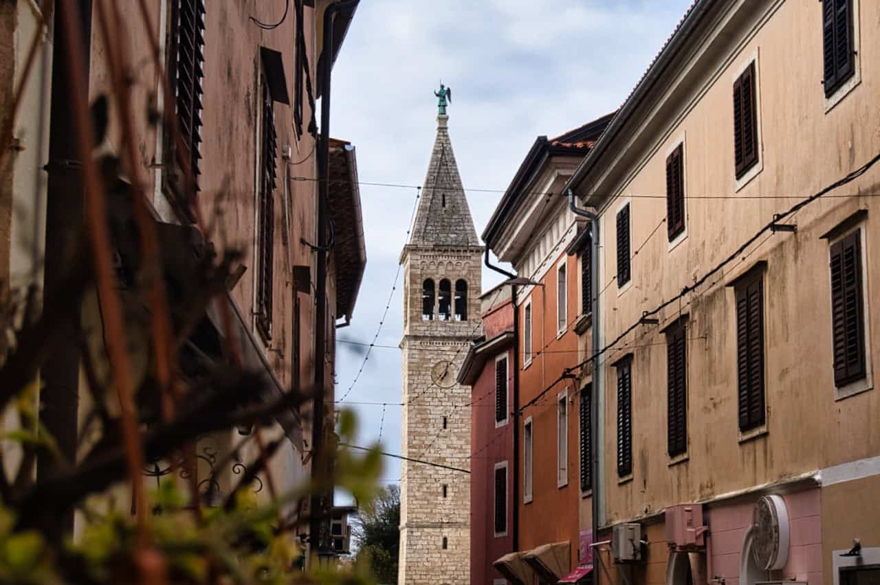 Novigrad Altstadt: Unser Rundgang auf eigene Faust zu den schönsten Orten und Gassen