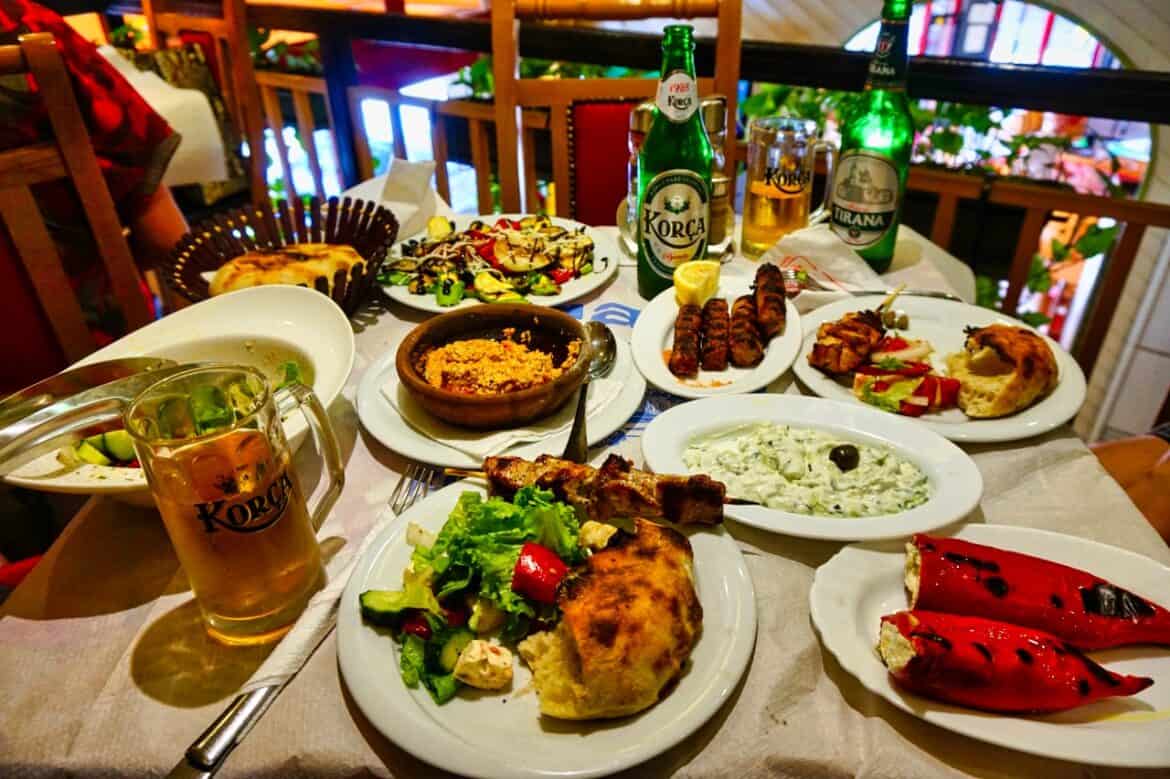 Tirana Restaurants: Unsere besten Tipps für Bars, Cafés, Eis
