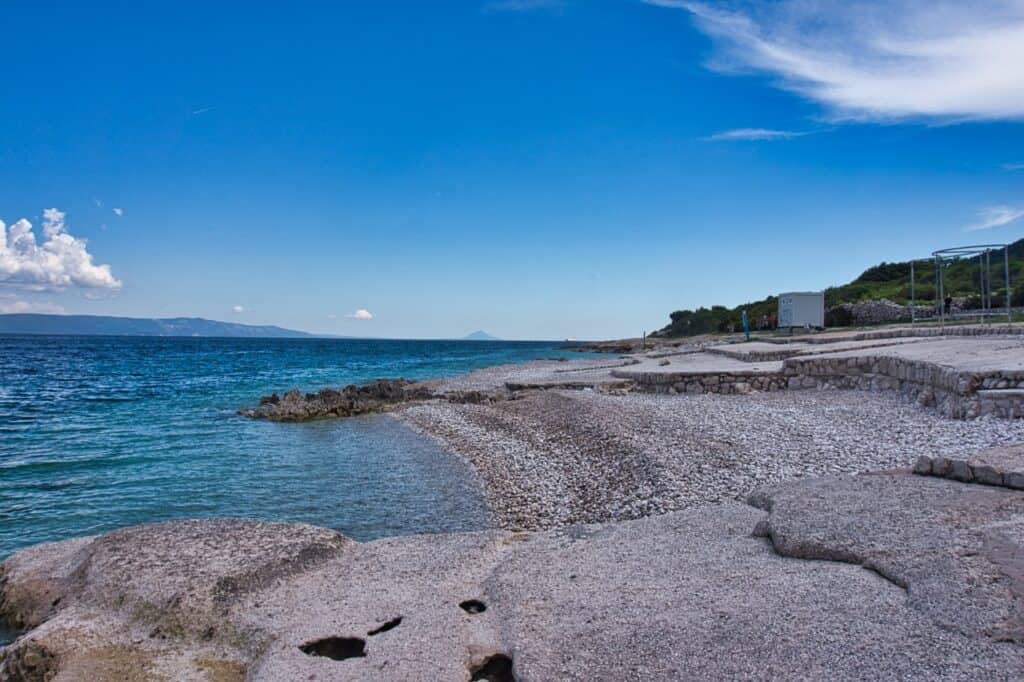Einsamer Strand bei Labin ist der Waikiki Beach.