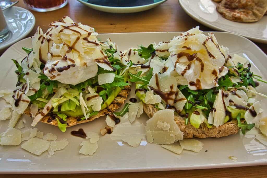 Leckere Bagel bei der Kavana Lattiera sind ein Geheimtipp in Pula