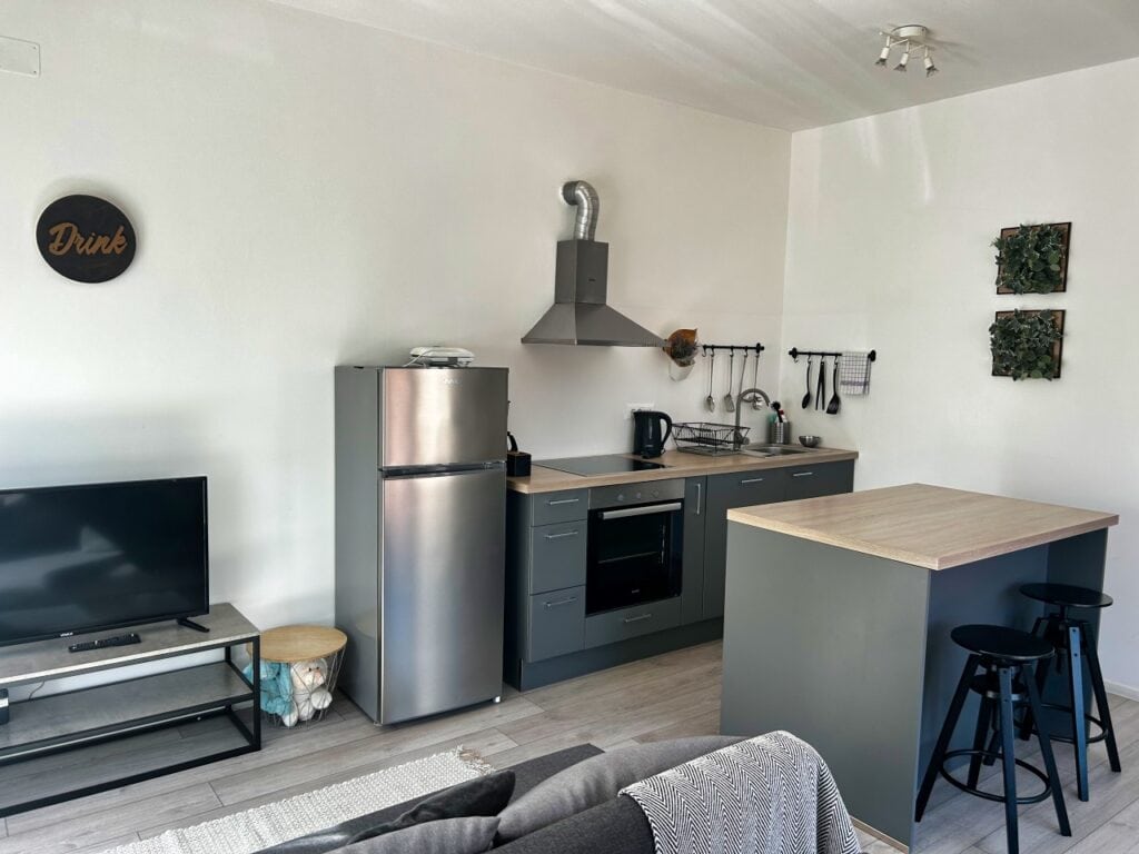 Die Küche unserer Unterkunft Forest Hill in Pula