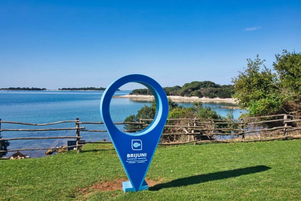 Aussichtspunkt im Brijuni Nationalpark bei einem Besuch auf eigene Faust.