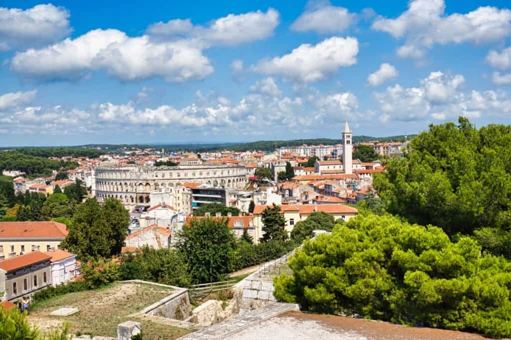 Pula ist eine der top Sehenswürdigkeiten in Istrien.