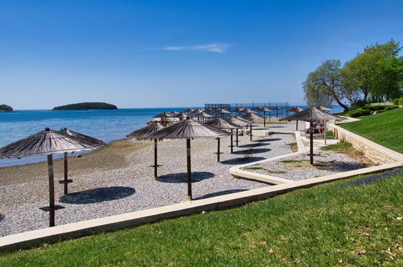 Funtana Strand: Die schönsten Strände + unser Strand Geheimtipp (mit Karte)